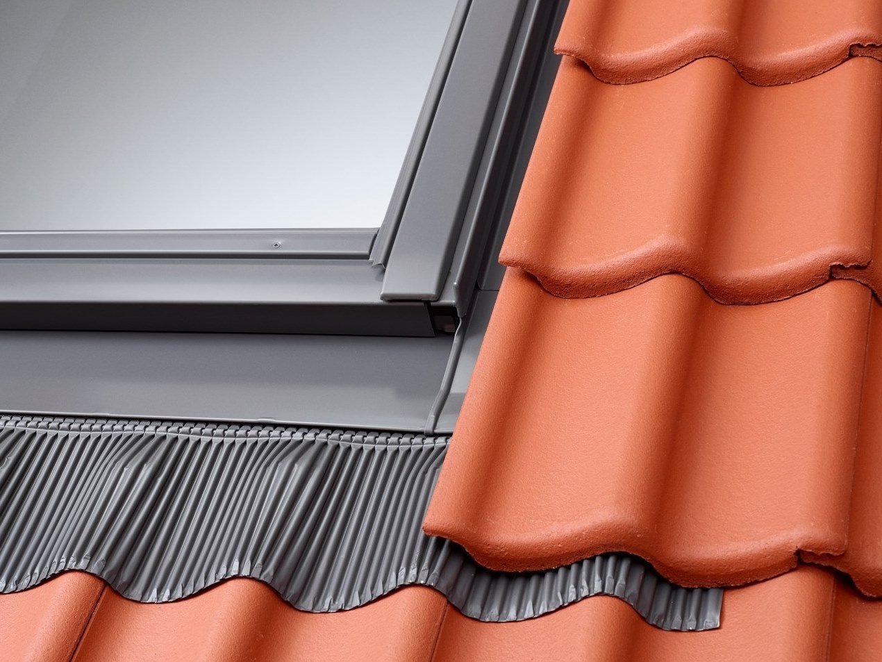 Raccordo Super Isolato Velux + Collare Impermeabilizzante + Cornice Isolante - EDJ 2000 - Per Pendenze > o Uguali a 20°