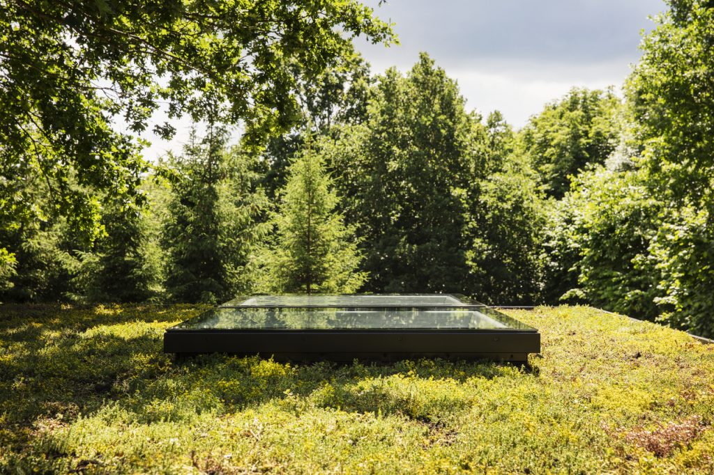 Finestra per tetti piani Velux - CVU S3X201 (CVU 0320Q + ISU 2093) Poliuretano Bianco - Vetro Doppio - Solare con Vetro Piano