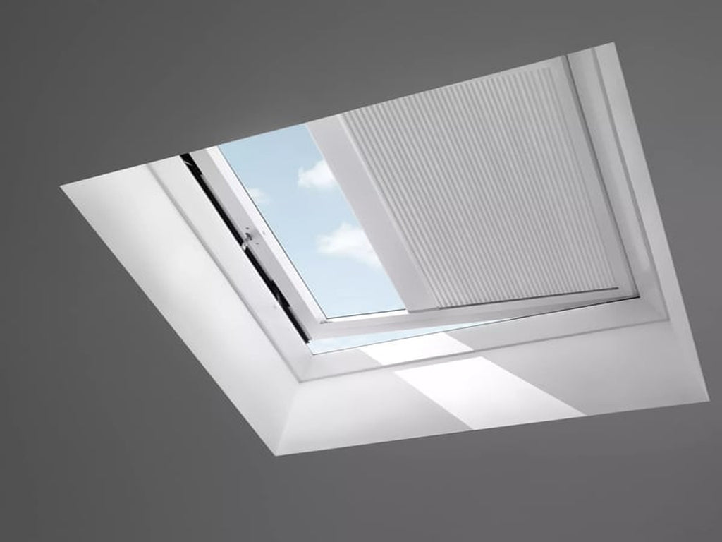 Tenda semioscurante plissettata Velux per finestre con cupola CVP/CFP - FMK Integra ELETTRICA
