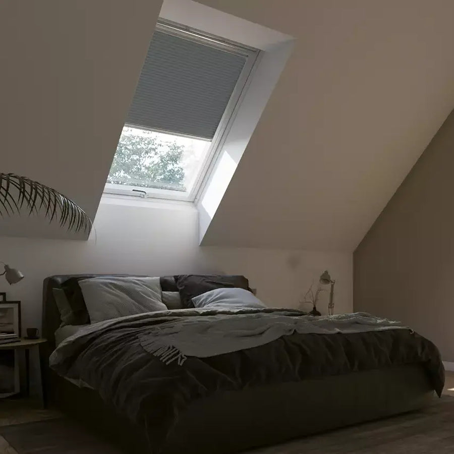 Tenda interna oscurante plissettata Velux - FSC - Guide in alluminio spazzolato - Solare